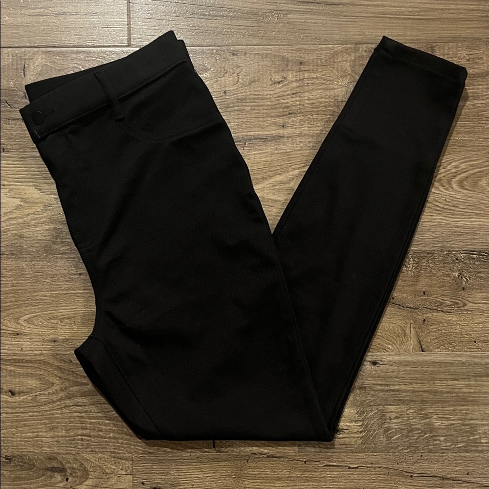 Time and Tru Classic Black Pull on Jeggings Pants